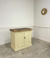 etabli beige 1900 chene rustique vintage 5francs 2 172x198 - Ancien petit établi d'atelier en chêne massif avec placard intégré