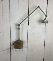 ancienne-lampe-articulee-socle-bois-atelier-tout-sens-patine-vintage-5francs-6