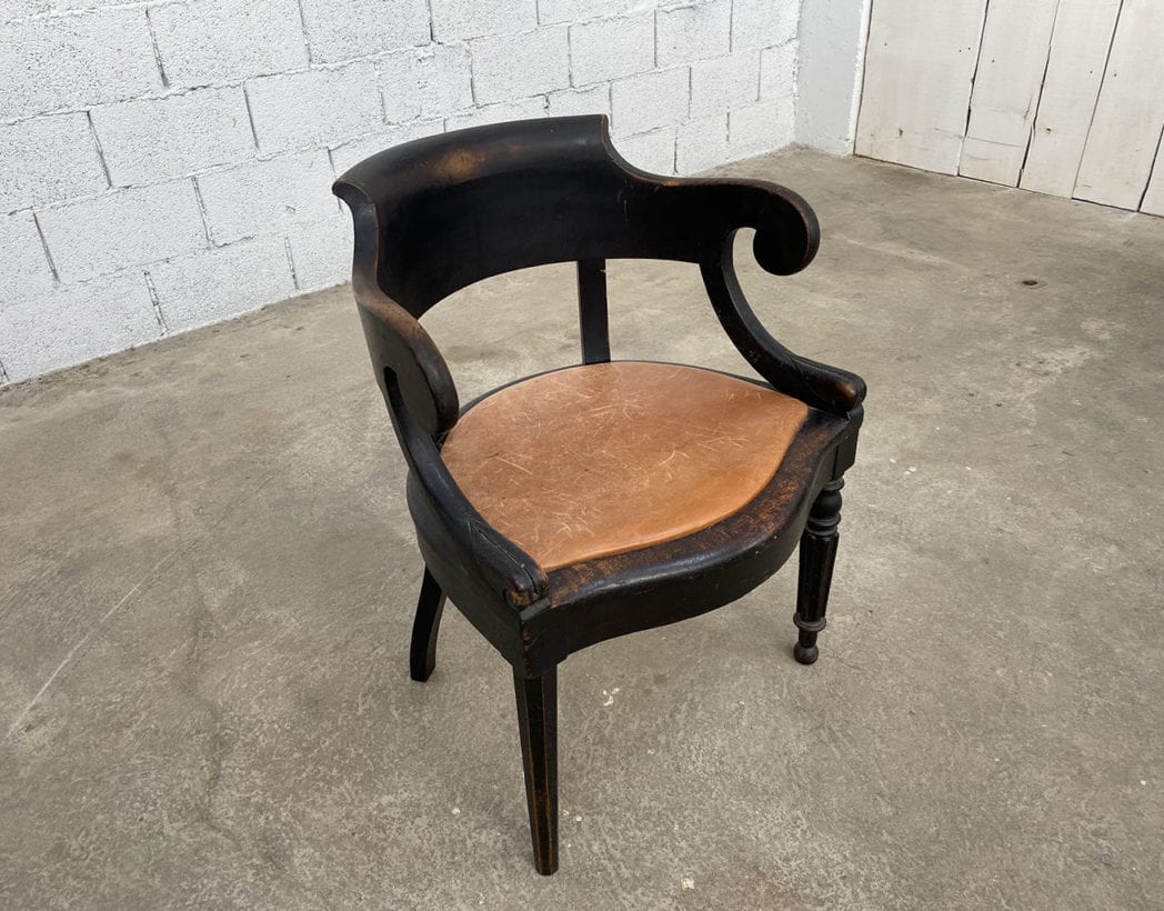 fauteuil-louis-philippe-bois-noir-cuir-cognac-patine-vintage-retro-5francs-3