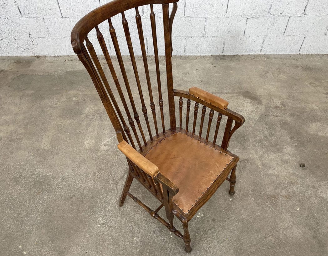 fauteuil-windsor-bois-cuir-patine-vintage-retro-5francs-4