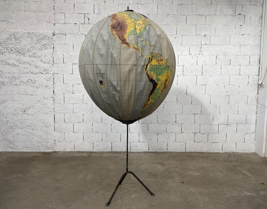 Grand globe terrestre vintage en bois massif –