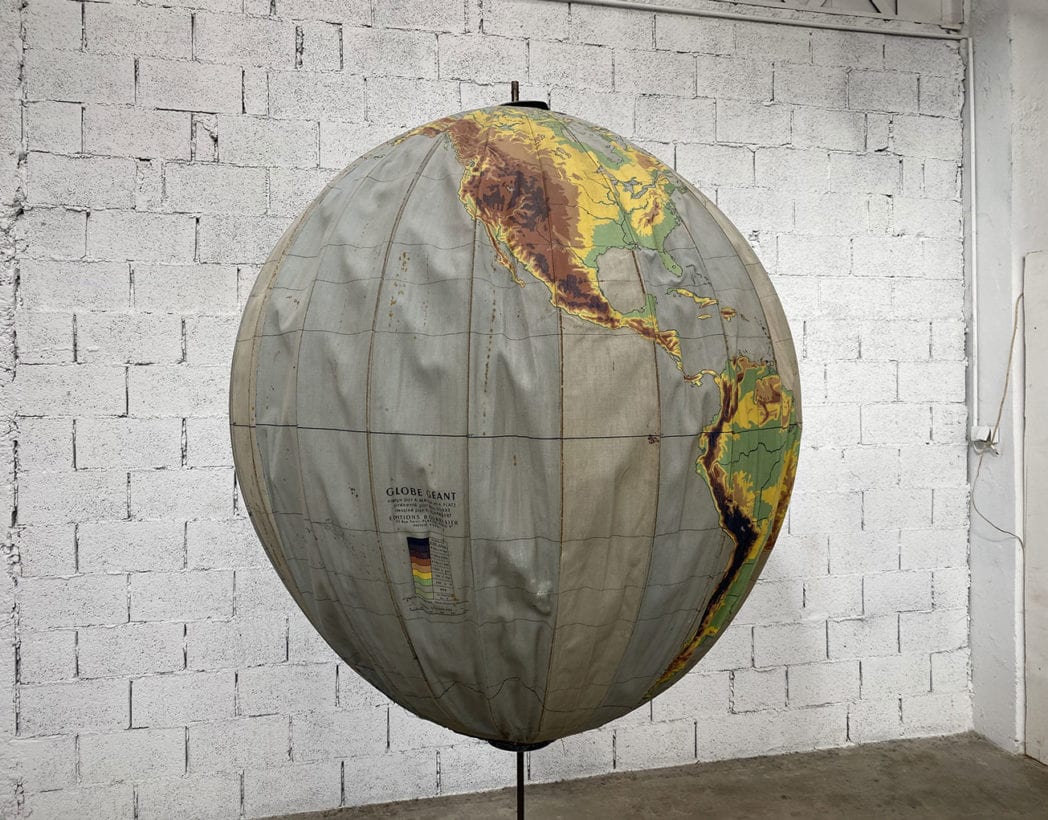 globe-terrestre-objet-accessoire-deco-toile-tissu-vintage-retro-5francs-3