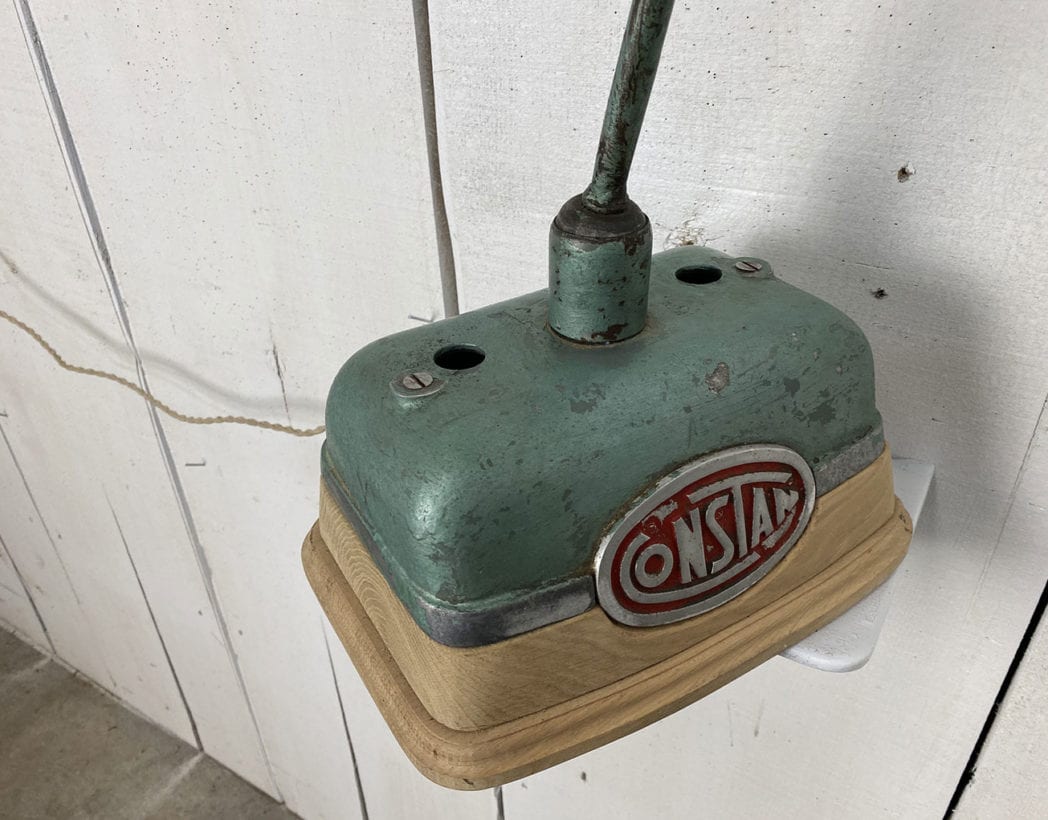 lampe-atelier-mazda-socle-bois-patine-vintage-retro-industrielle-5francs-4