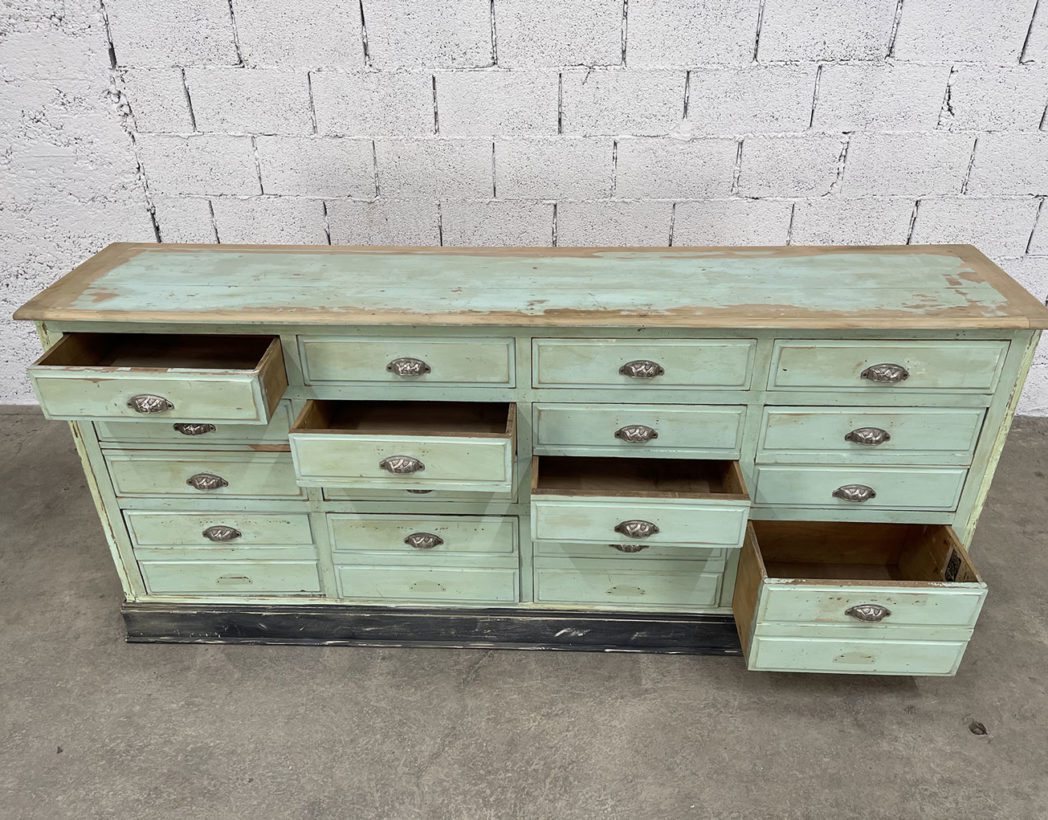 ancien-grand-meuble-de-metier-tiroirs-herboristerie-pharmarcie-patine-vert-pastel-vintage-buffet-5francs-8