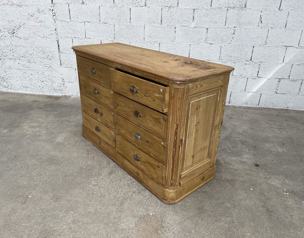 ancienne-petite-commode-meuble-de-metier-vintage-patine-bois-poignees-coquilles-5francs-8