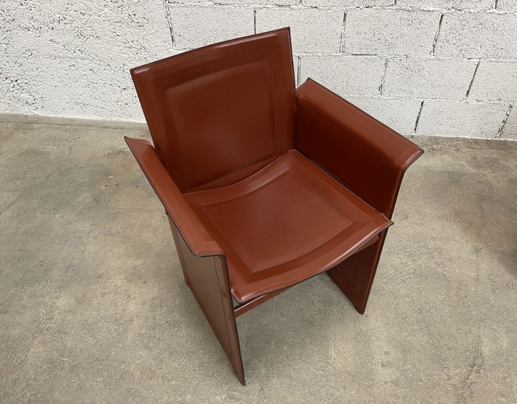 anciens-fauteuils-tito-agnoli-korium-mateo-grassi-cuir-deco-vintage-retro-design-5francs-3