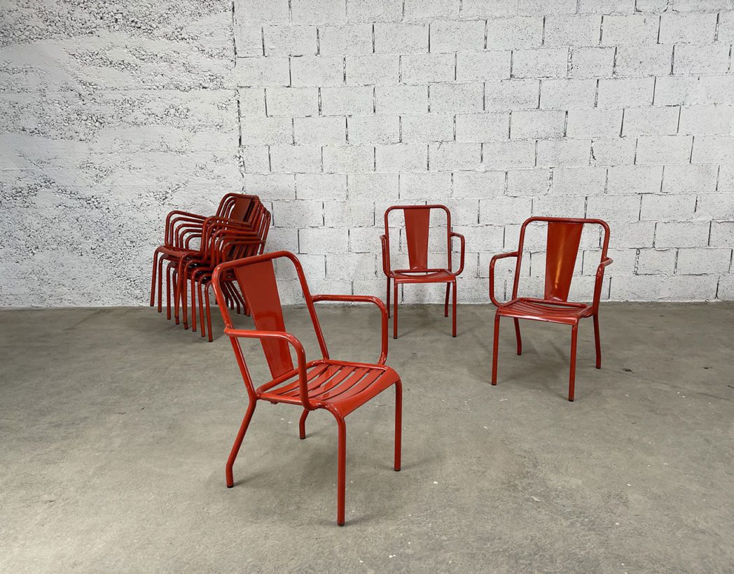 anciens-fauteuils-tolix-ft4-patine-metal-deco-industrielle-chaises-bistrot-exterieur-vintages-5francs-6