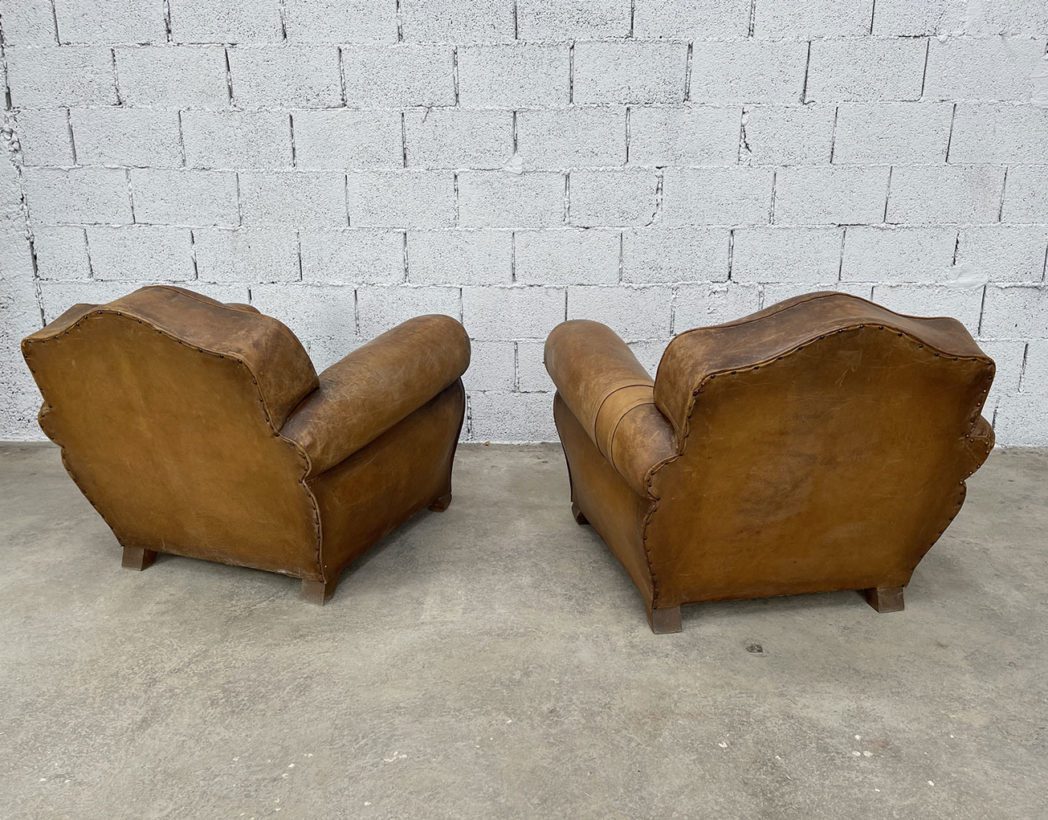 paire-anciens-fauteuils-club-cognac-patine-cuir-vintage-5francs-7