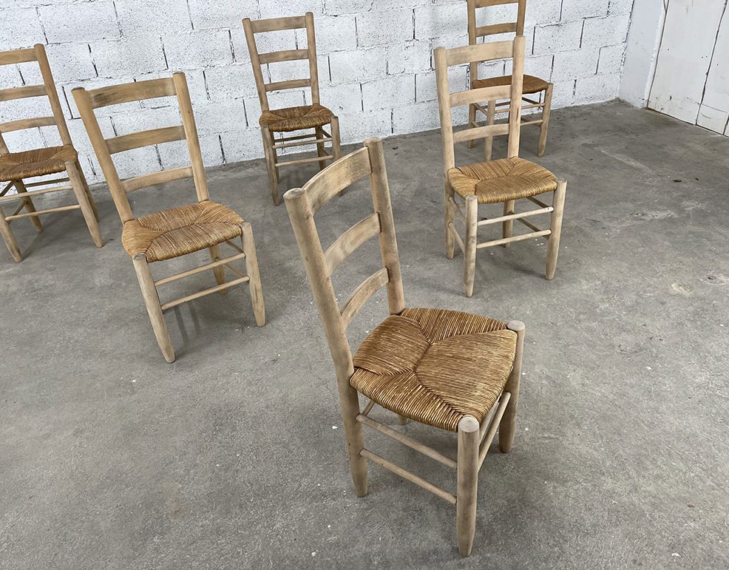 anciennes-chaises-chene-paille-charlotte-perriand-vintages-rustique-deco-boheme-5francs-3