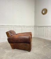fauteuil club cuir vintage 5Francs 1 172x198 - Ancien fauteuil club en cuir vintage années 50