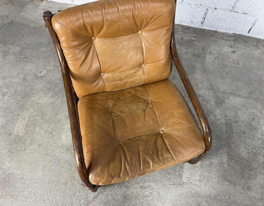 anciens-fauteuils-bambou-cuir-camel-cognac-vintage-annees70-5francs-4