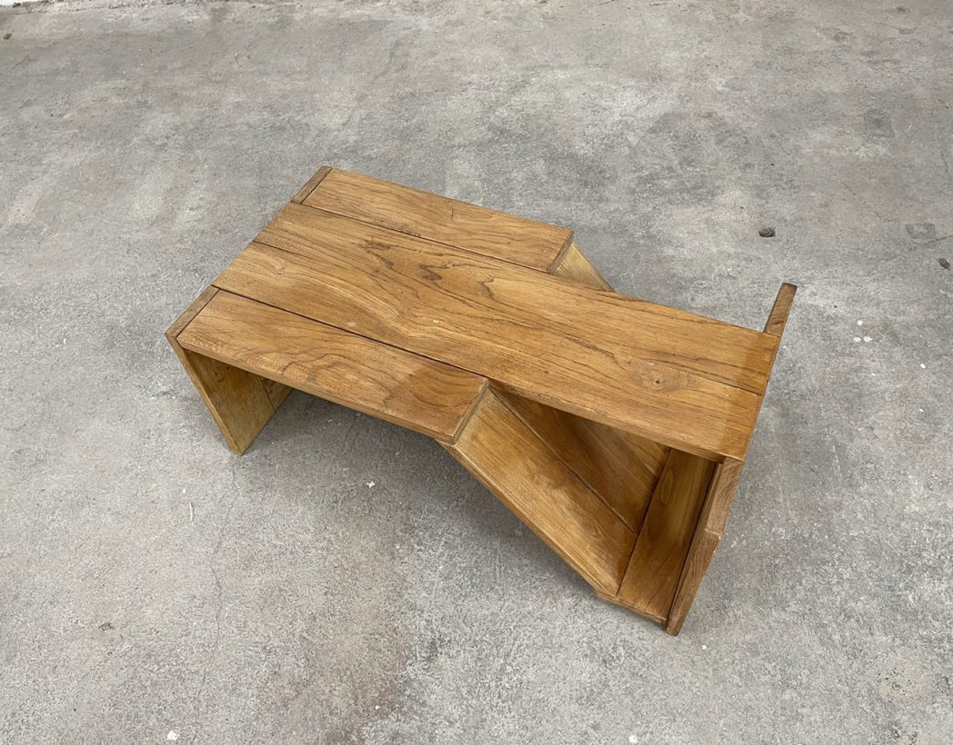 ancienne-table-basse-maison-regain-asymetrique-orme-massif-vintage-minimaliste-5francs-4