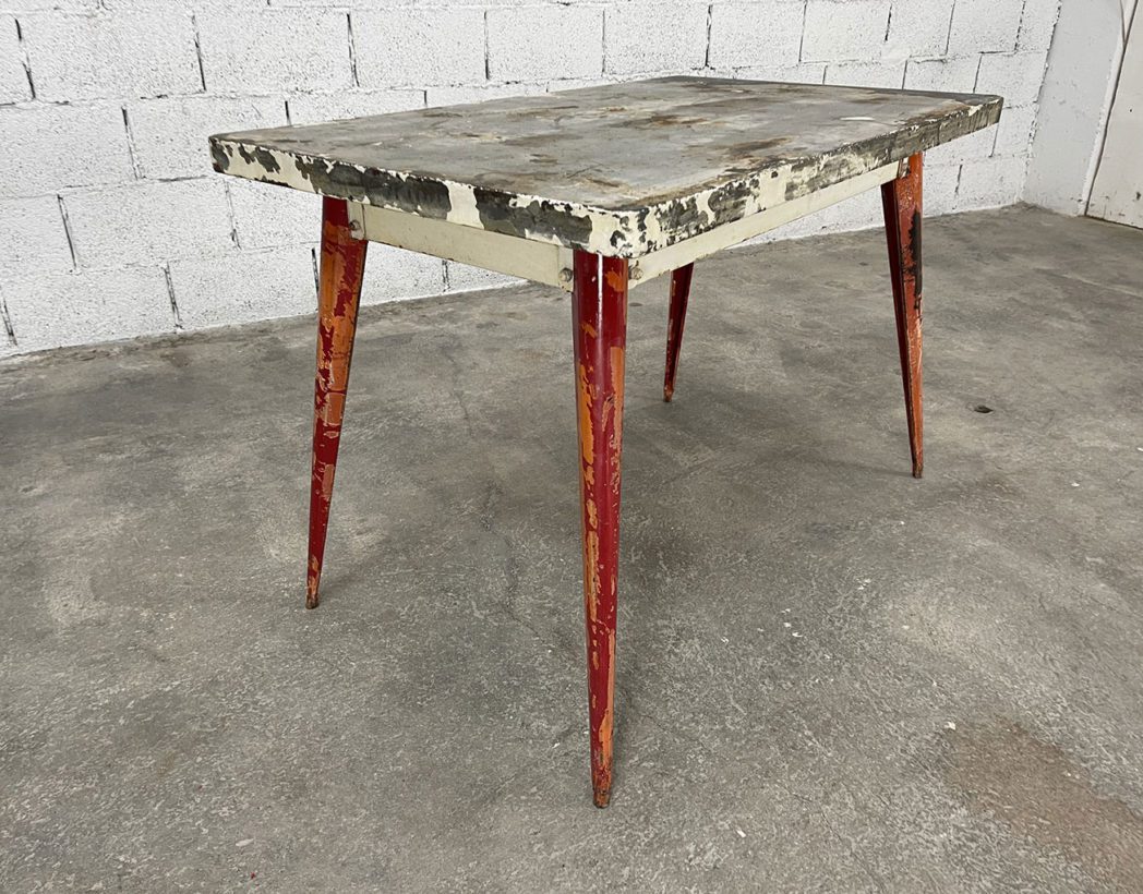 ancienne-table-bistrot-tolix-t55-pieds-compas-metal-design-industriel-mobilier-indus-xavier-pauchard-vintage-5francs-4