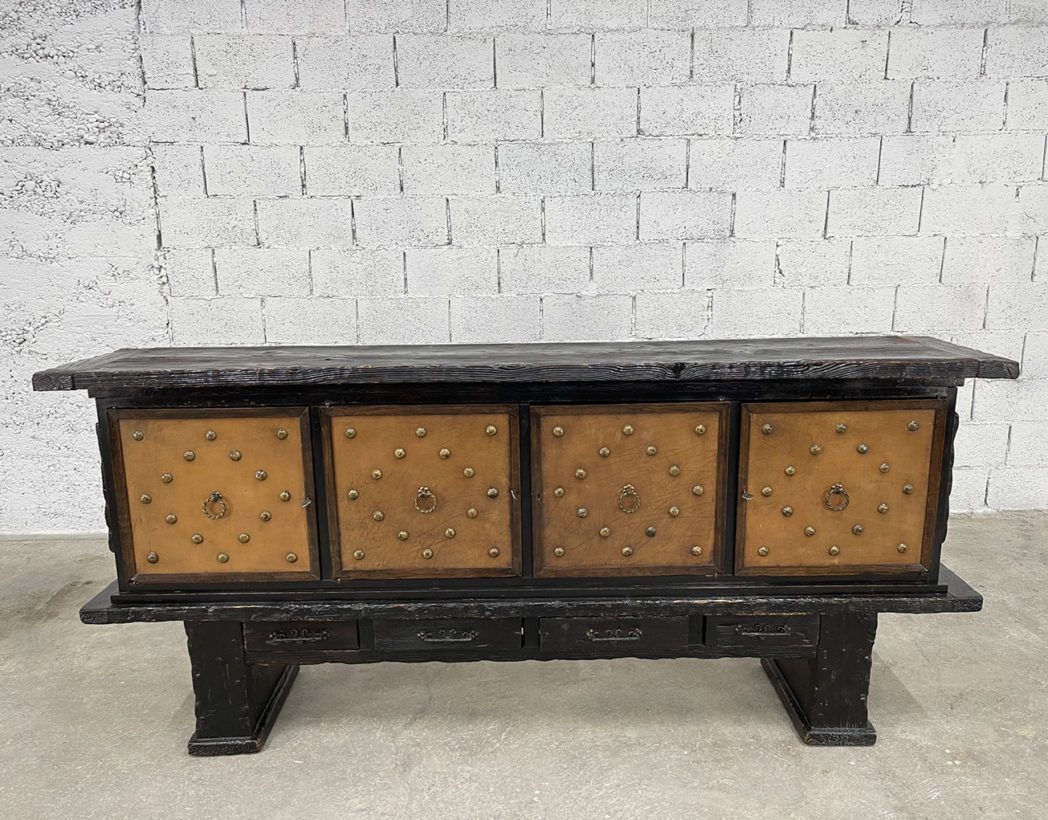 ancienne-enfilade-bois-brule-design-brutaliste-patine-noire-vintage-5francs-8