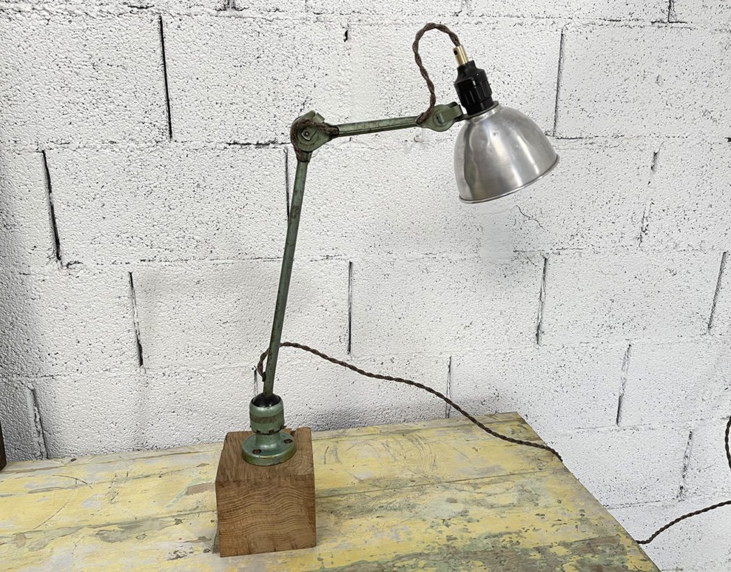 ancienne-lampe-gras-ravel-modele304-patine-vert-deau-vintage-lampe-architecte-lampe-bureau-sur-socle-bois-5francs-6