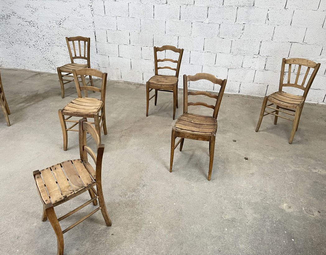 anciennes-chaises-bistrot-art-populaire-vintage-5francs-4