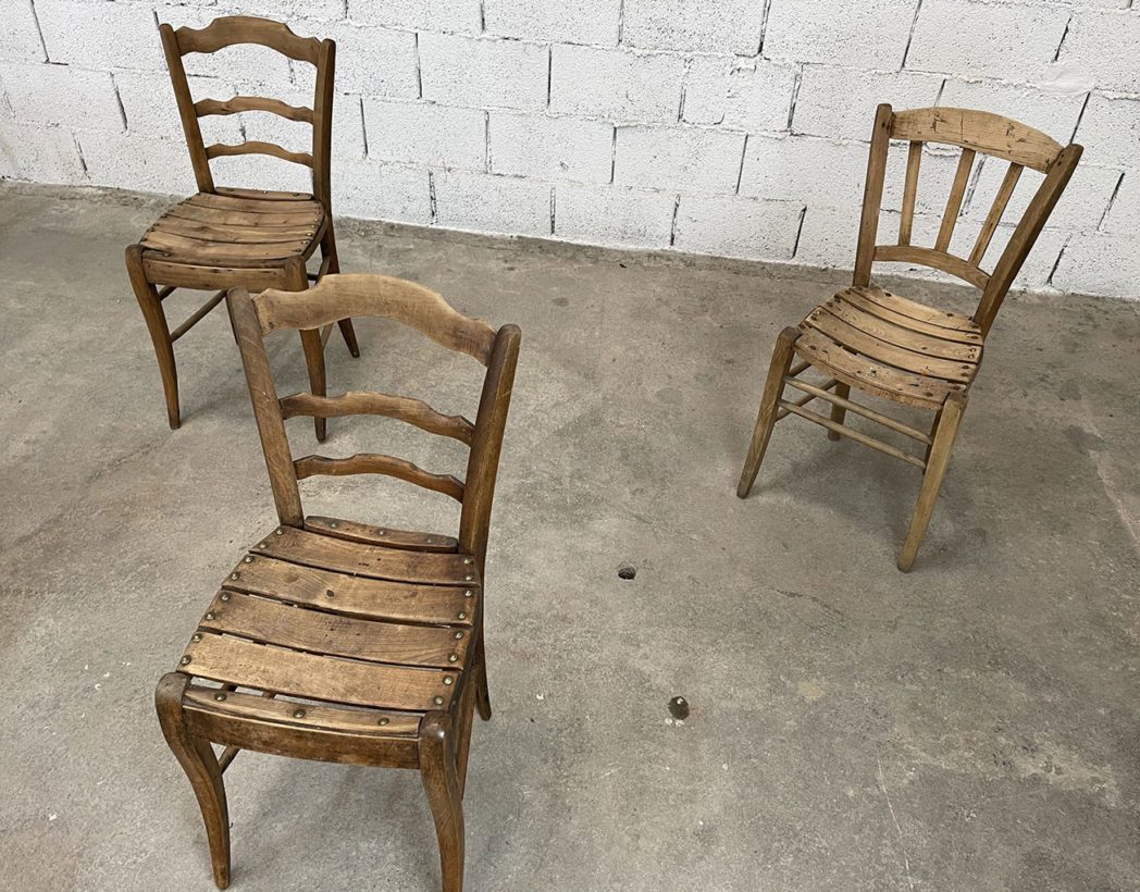 anciennes-chaises-bistrot-art-populaire-vintage-5francs-6