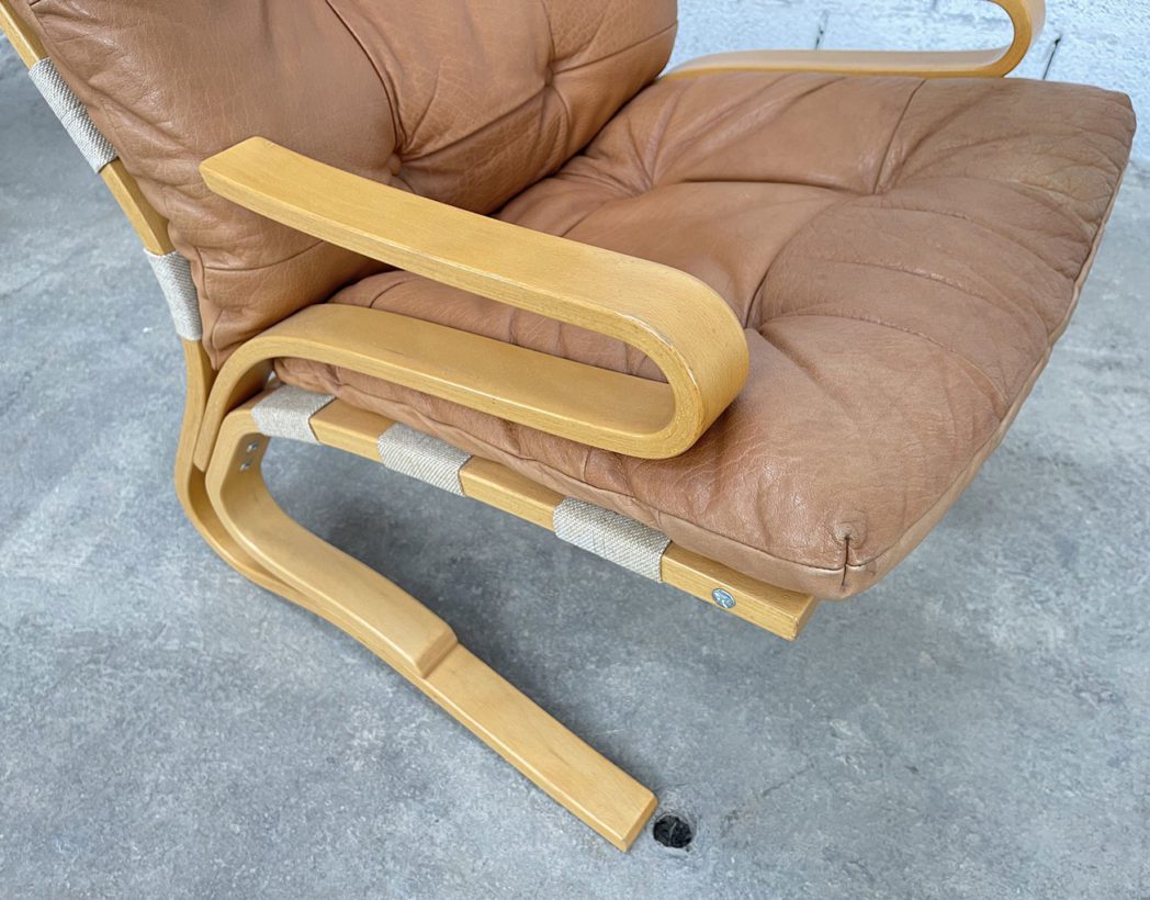 set-deux-fauteuils-vintage-hove-mobler-design-norvegien-hêtre-cuir-5francs-7