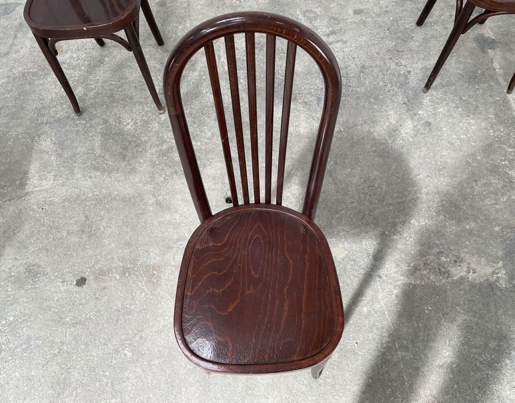 lot-anciennes-chaises-bistrot-brasserie-baumann-vintage-5francs-5