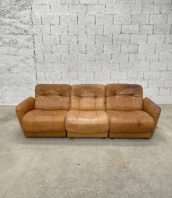 ancien-canape-fauteuil-en-cuir-cognac-modulable-vintage-5francs-1