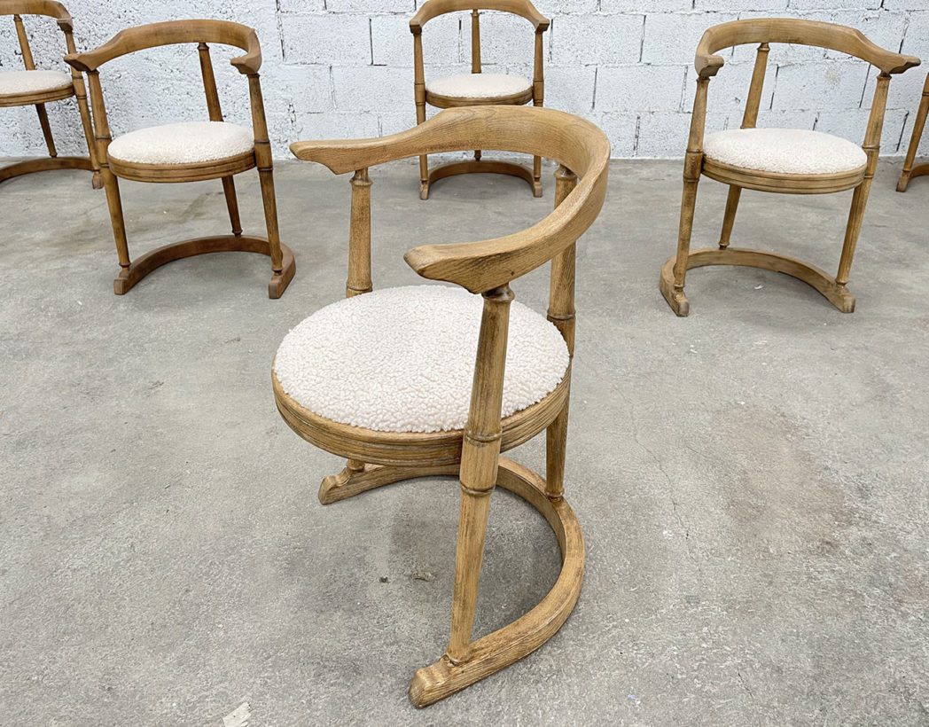 serie-10-fauteuils-chene-patine-claire-assise-moumoute-brasserie-restaurant-vintage-5francs-3