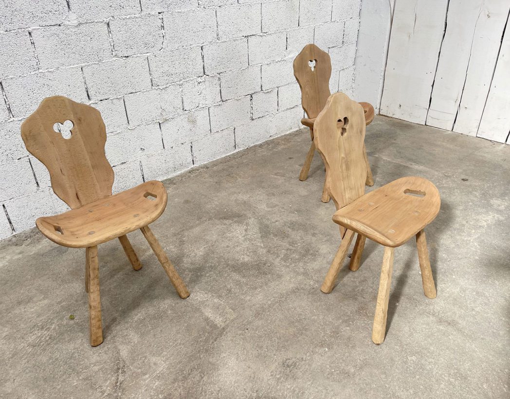 serie-six-chaises-montagnardes-design-brutaliste-decapees-5francs-5