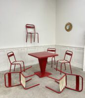 table tolix chaises vintage Kub rouge 5Francs 1 172x198 - Ensemble table KUB Tolix et chaises