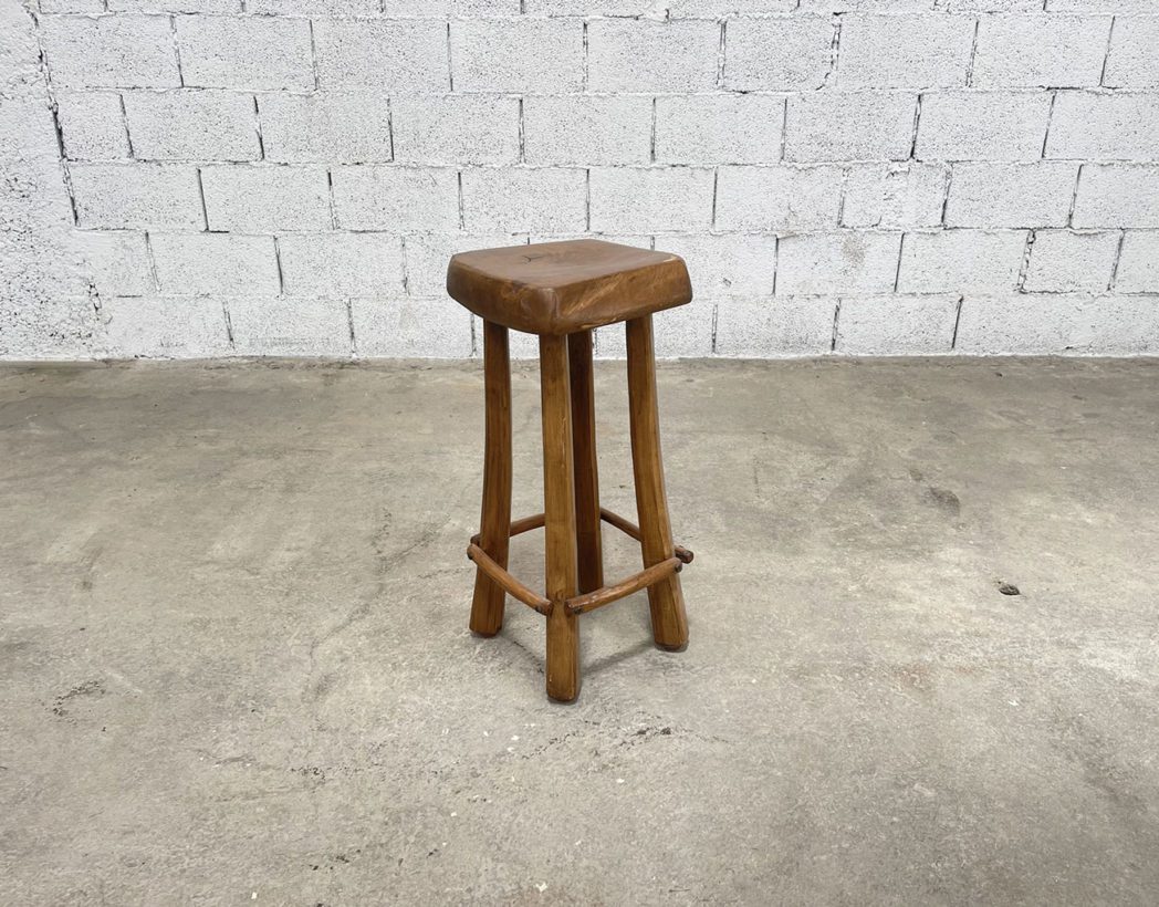 ancien-tabouret-primitif-brutaliste-savoie-vintage-5francs-2