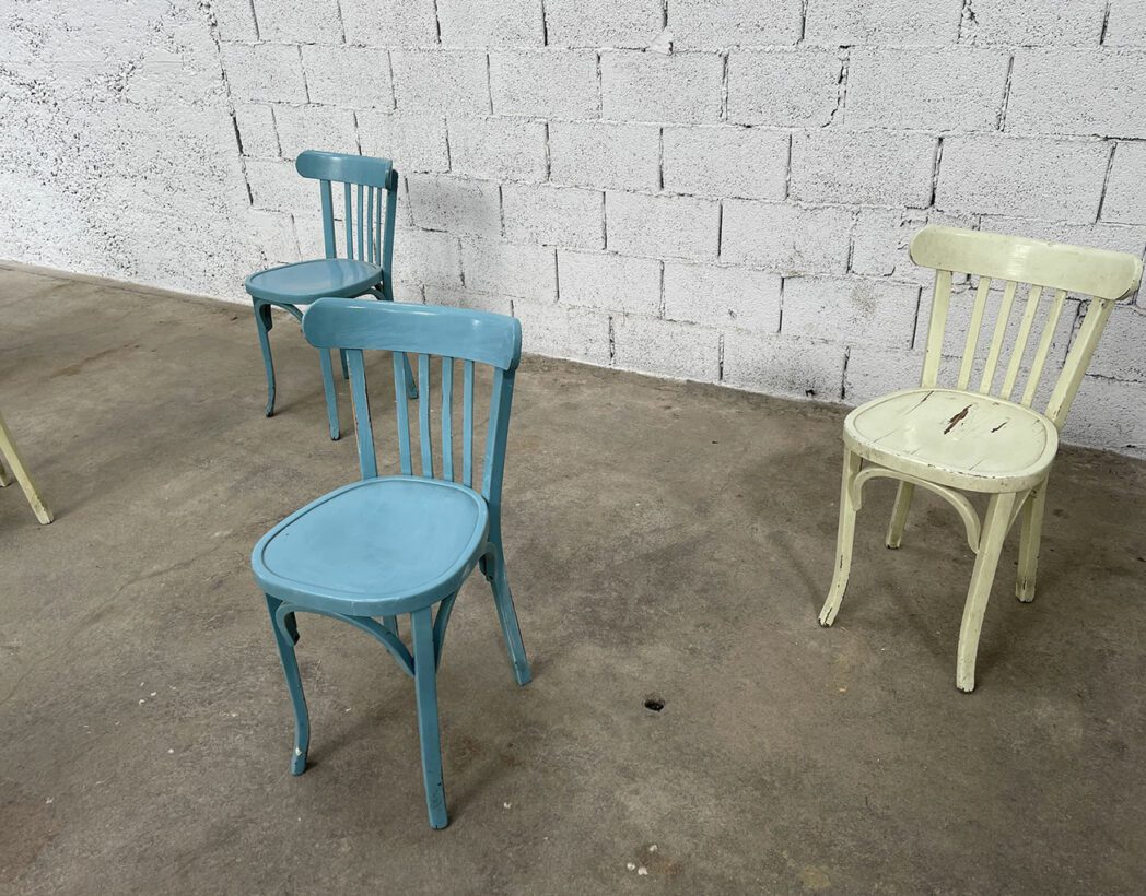 anciennes-chaises-de-bistrot-baumann-patine-bleu-ecru-thonet-vintage-5francs-5