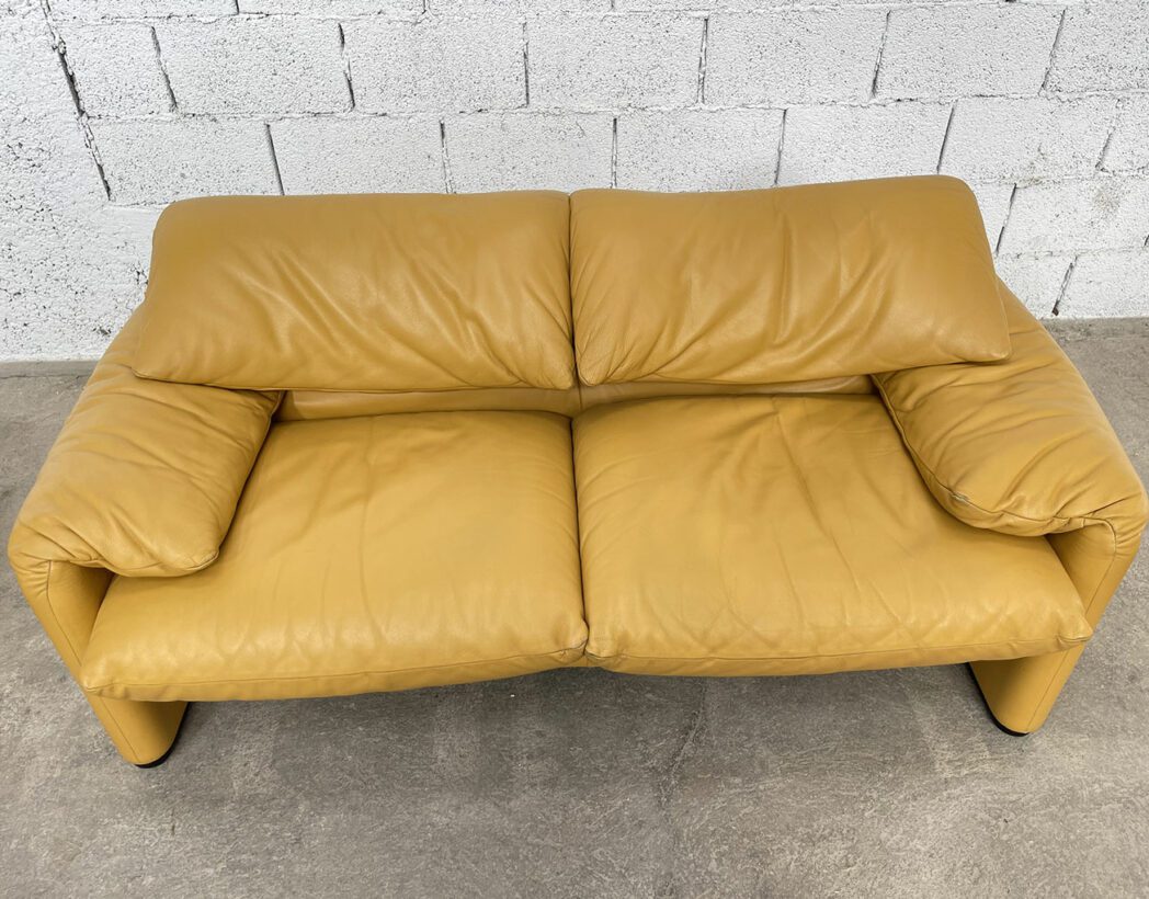 ancien-canape-paire-fauteuils-Vico-Magistretti-Maralunga-designxxeme-vintage-5francs-6