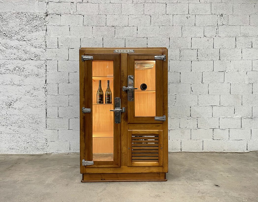 ancienne-cave-a-vin-de-luxe-bois-ancien-frigo-deux-portes-vintage-cellier-vin-5francs-2