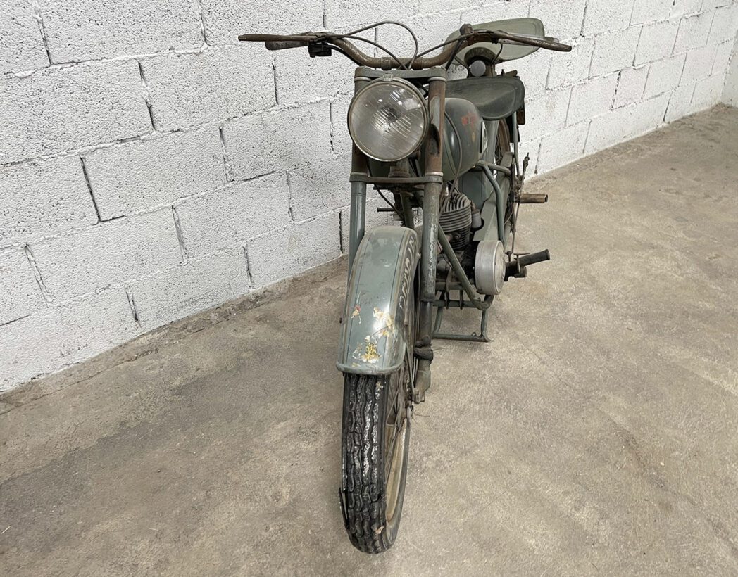 ancienne-moto-motobloc-objet-deco-insolite-moto-vintage-5francs-6