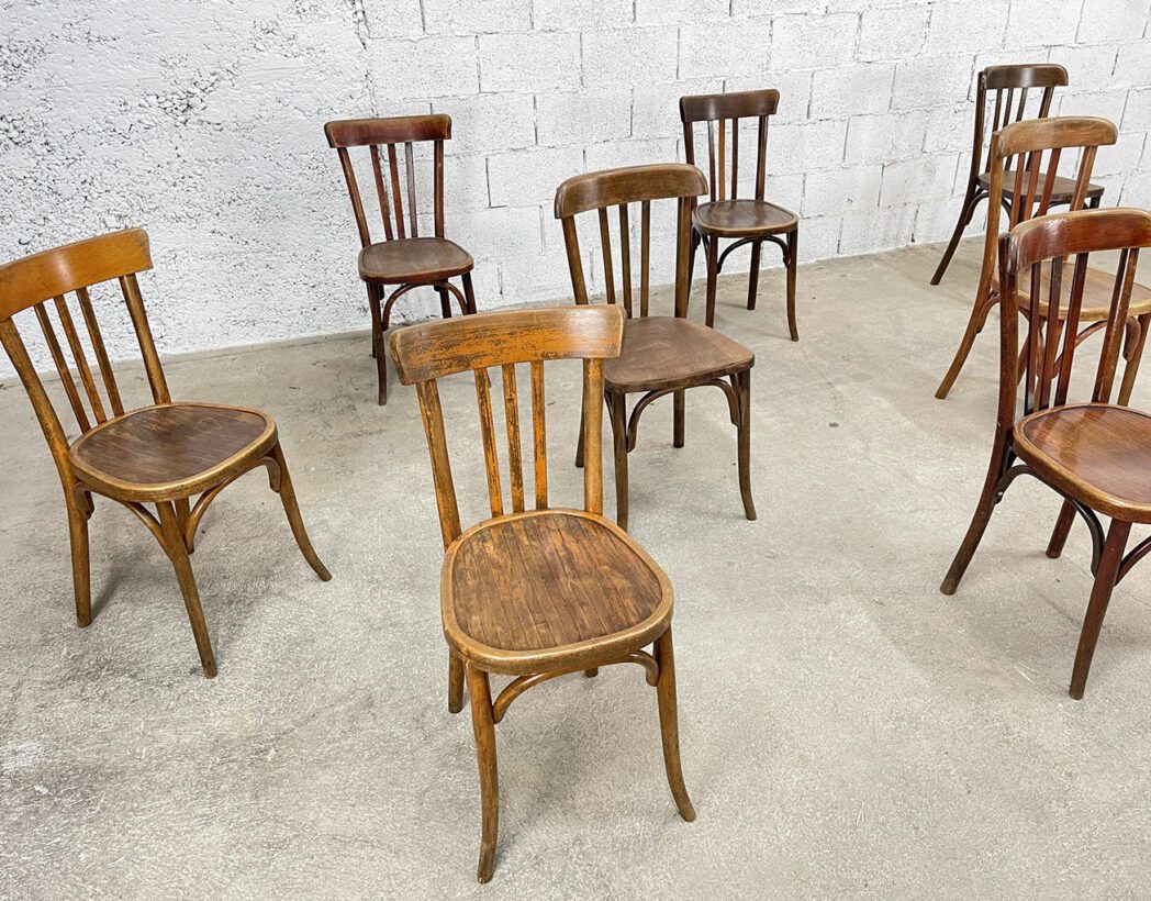 serie-lot-22-anciennes-chaises-bistrot-brasserie-dossier-barreaux-baumann-vintage-5francs-3