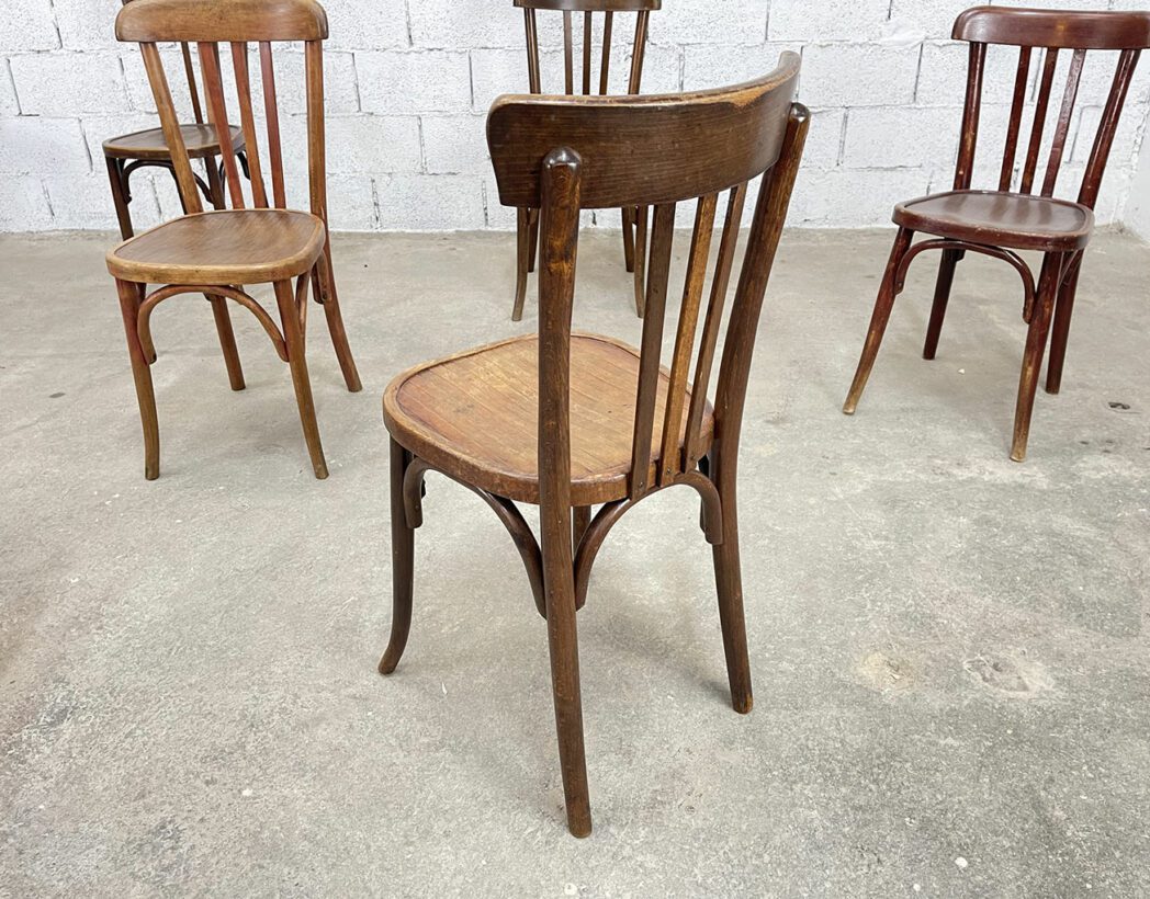 serie-lot-22-anciennes-chaises-bistrot-brasserie-dossier-barreaux-baumann-vintage-5francs-6