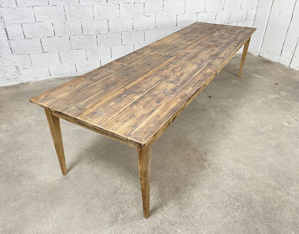 ancienne-grande-table-de-ferme-sapin-322cm-table-manger-pieds-fuseaux-deco-boheme-vintage-5francs-6