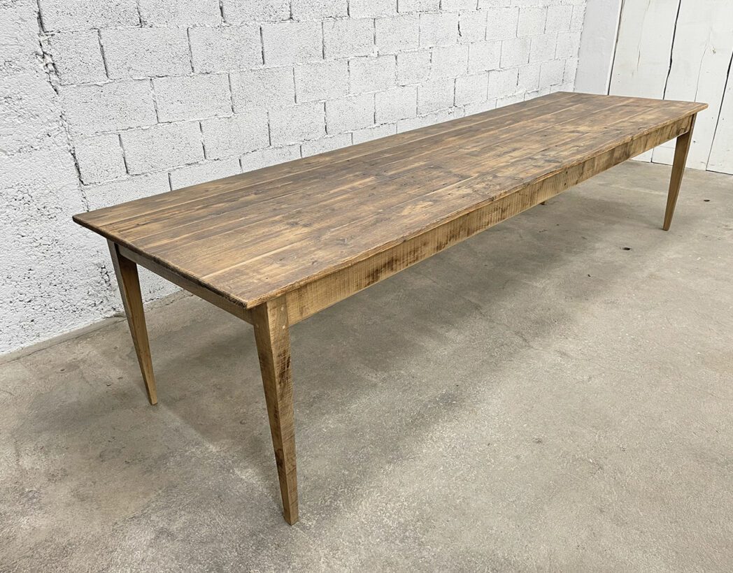 ancienne-grande-table-de-ferme-sapin-322cm-table-manger-pieds-fuseaux-deco-boheme-vintage-BIS-5francs-3