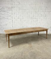 ancienne-grande-table-de-ferme-sapin-table-manger-pieds-fuseaux-deco-boheme-vintage-5francs-1