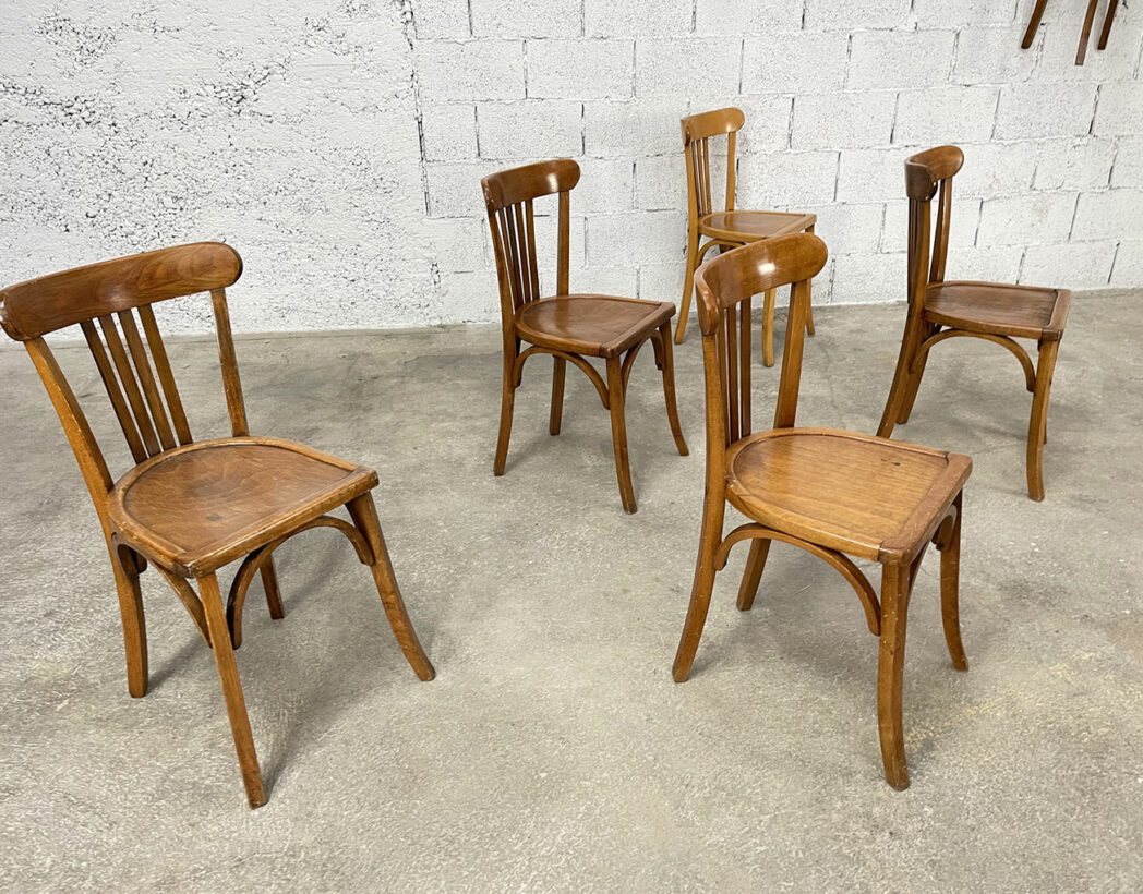 lot-20-anciennes-chaises-bistrot-brasserie-dossier-barreaux-baumann-vintage-5francs-4