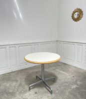 table vintage piretti castelli blanche ronde 5Francs 1 172x198 - Tables vintage par Giancarlo Piretti pour Castelli