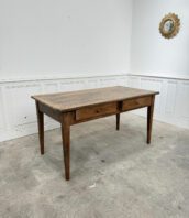 table ferme bois vintage mars chene 2 tiroirs 5Francs 1 172x198 - Table en chêne années 1930