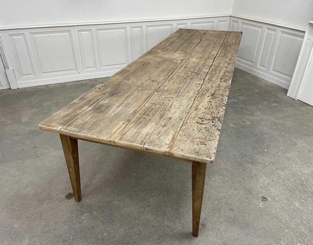 ancienne-table-de-ferme-en-sapin-chene-deco-rustiqe-deco-boheme-farmtable-vintage-5francs-3