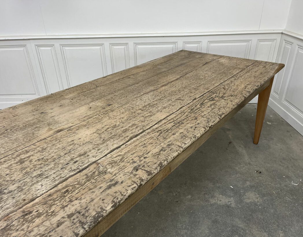 ancienne-table-de-ferme-en-sapin-chene-deco-rustiqe-deco-boheme-farmtable-vintage-5francs-5