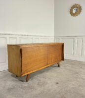 enfilade vintage 1950 contreplaque 5francs 2 172x198 - Jolie enfilade vintage