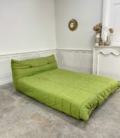 lit togo vintage vert ligne roset 5Francs 14 172x198 - Lit Togo vintage en coton