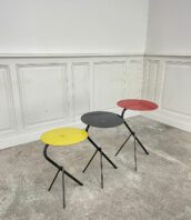 trois tables basses gigognes colorees vintage 5Francs 1 172x198 - Trois petites tables gigognes Buffet