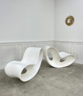 fauteuils voido magis ron arad blancs 5Francs 2 172x198 - Paire de fauteuils Voido par Ron Arad pour Magis