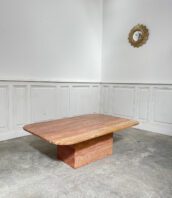 table basse marbre rouge travertin vintage 5Francs 1 172x198 - Table basse en marbre rose